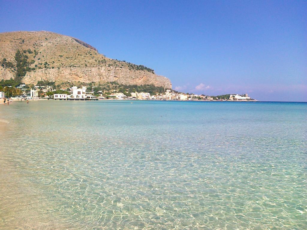 Antigone Holiday House Villa Mondello Bilik gambar